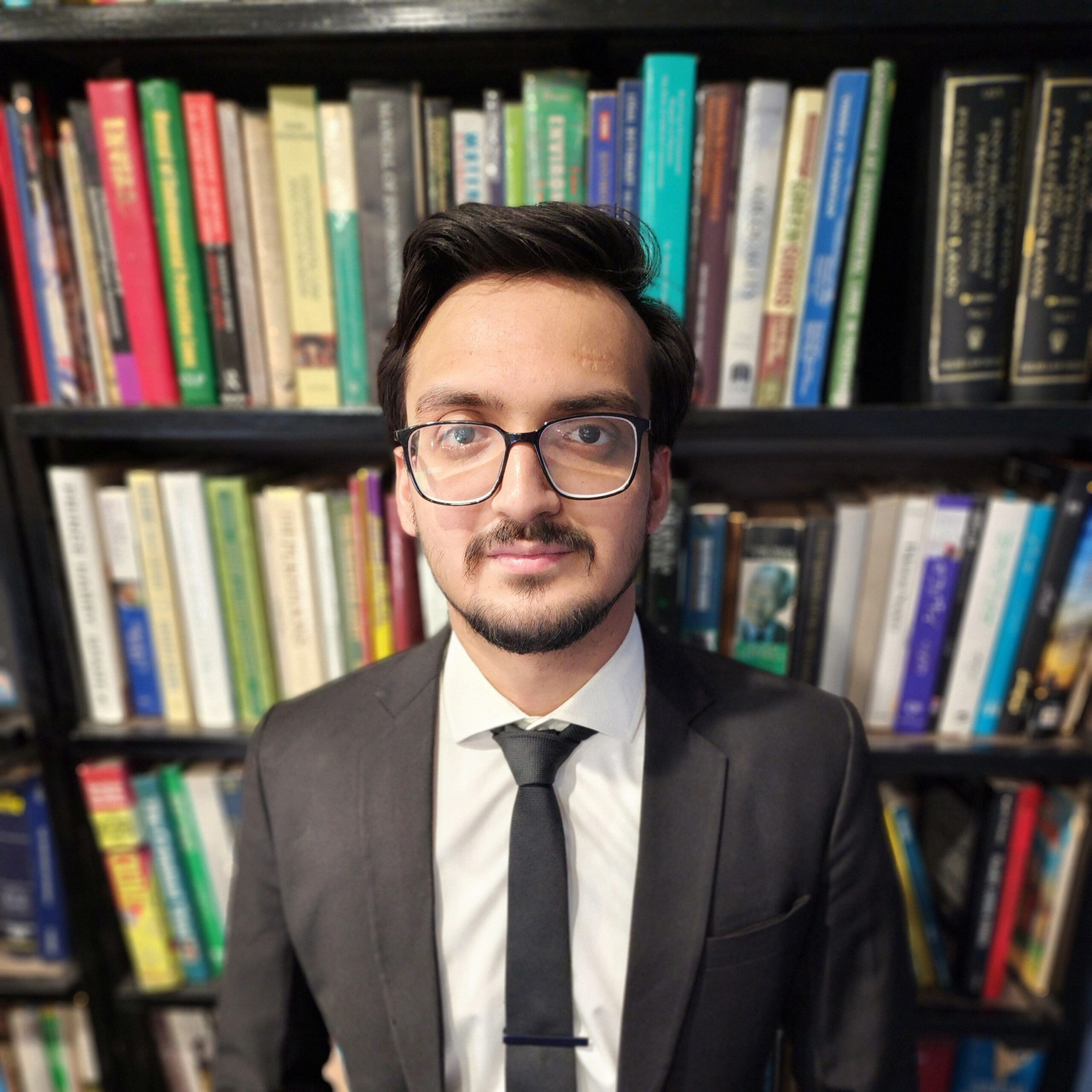 Shahzain Khan 肖像